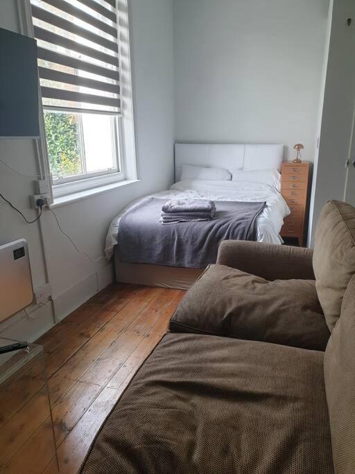 4 Quiet Compact Studio With Garden View - Best Location - Comfortable - Quiet Apartment Brighton ภายนอก รูปภาพ