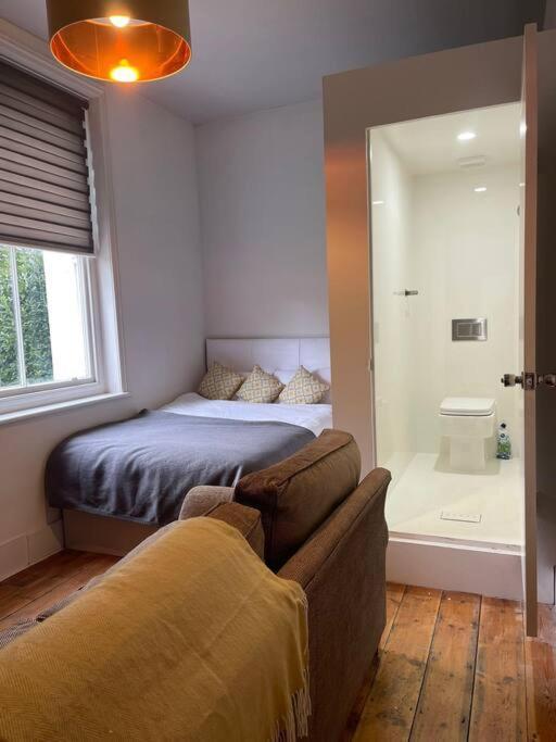 4 Quiet Compact Studio With Garden View - Best Location - Comfortable - Quiet Apartment Brighton ภายนอก รูปภาพ